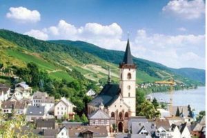 弓长岭旅游小镇策划方案